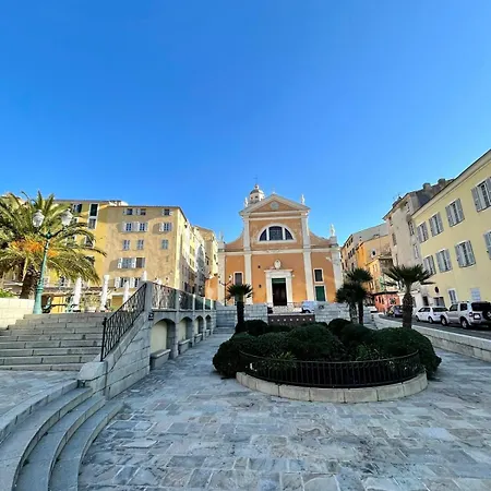 Apartament Moderne , Rue Pietonne Centre Ajaccio (Corsica)